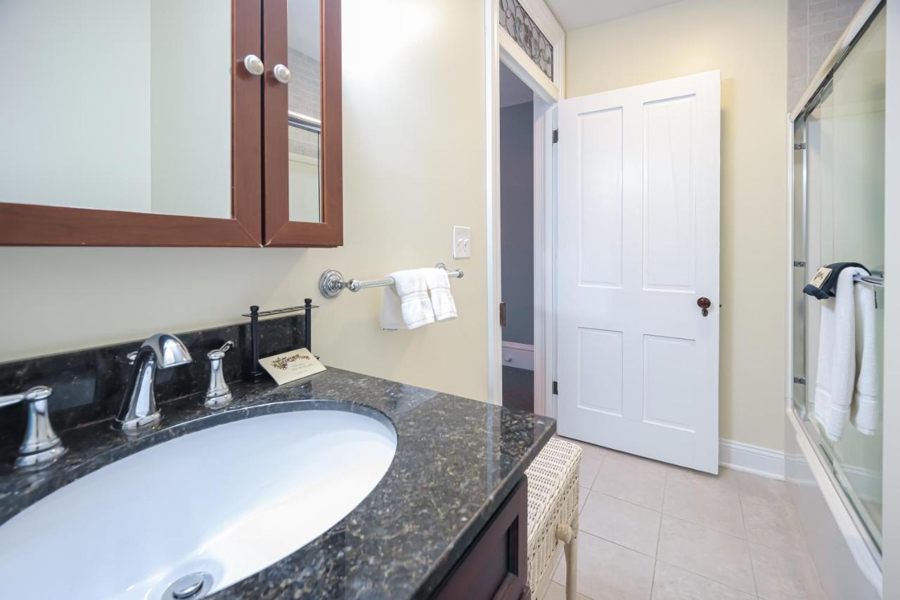  | Bedford Inn