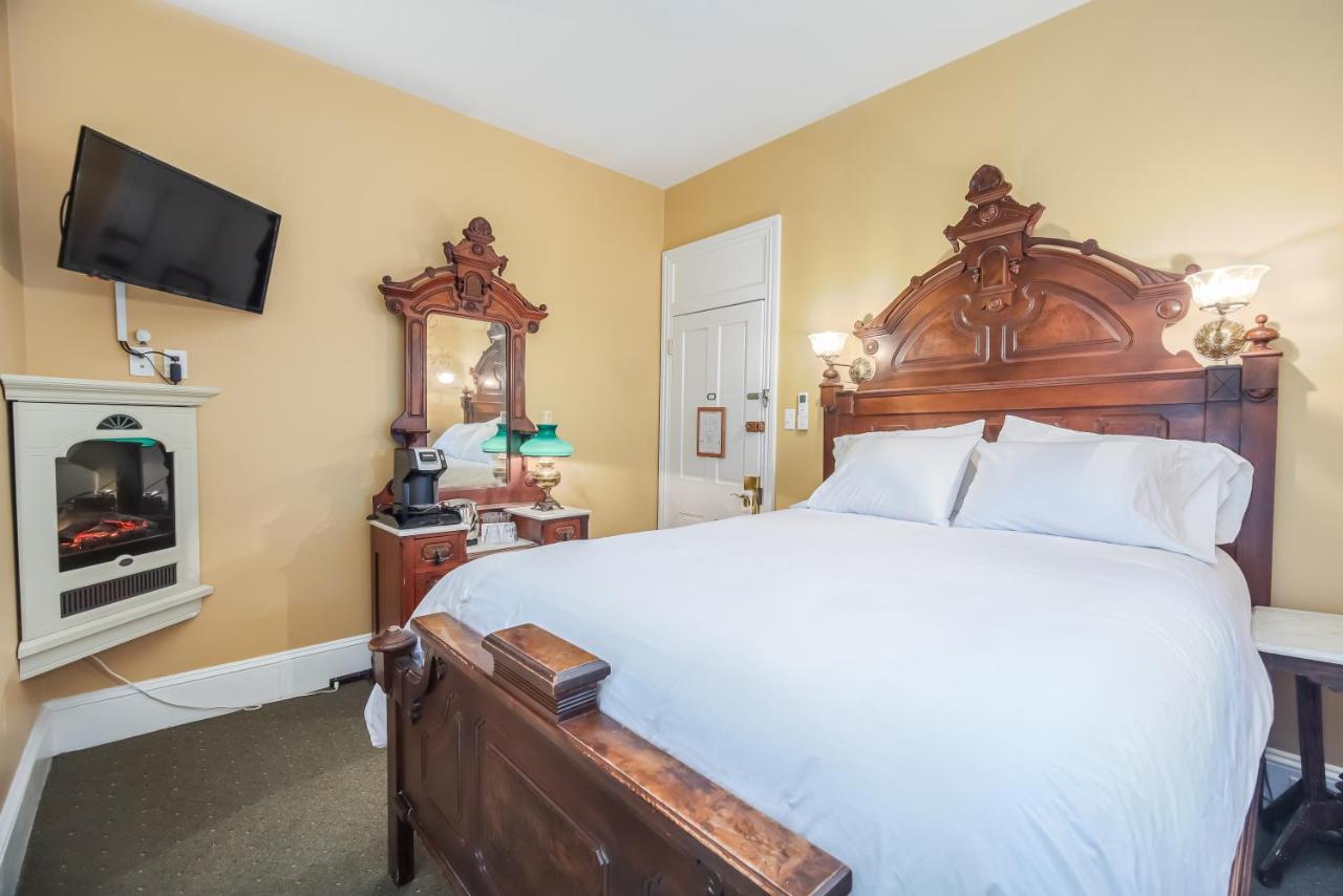  | Bedford Inn