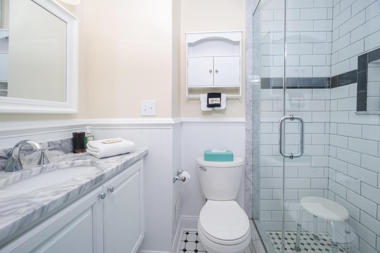  | Bedford Inn