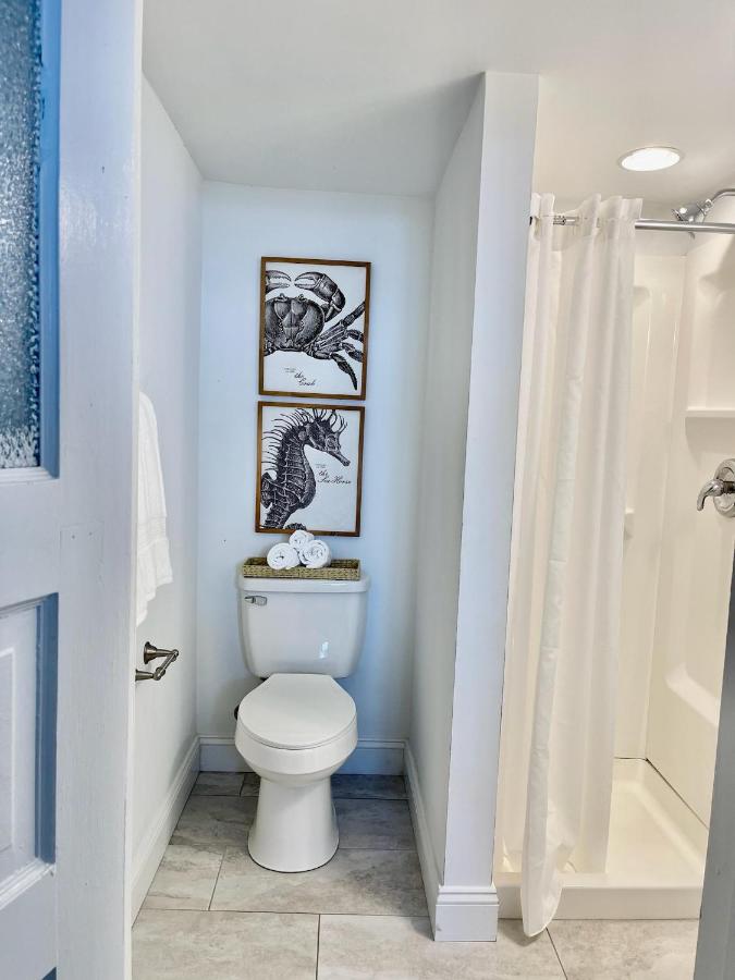 One-Bedroom Apartment at Blue Water Inn