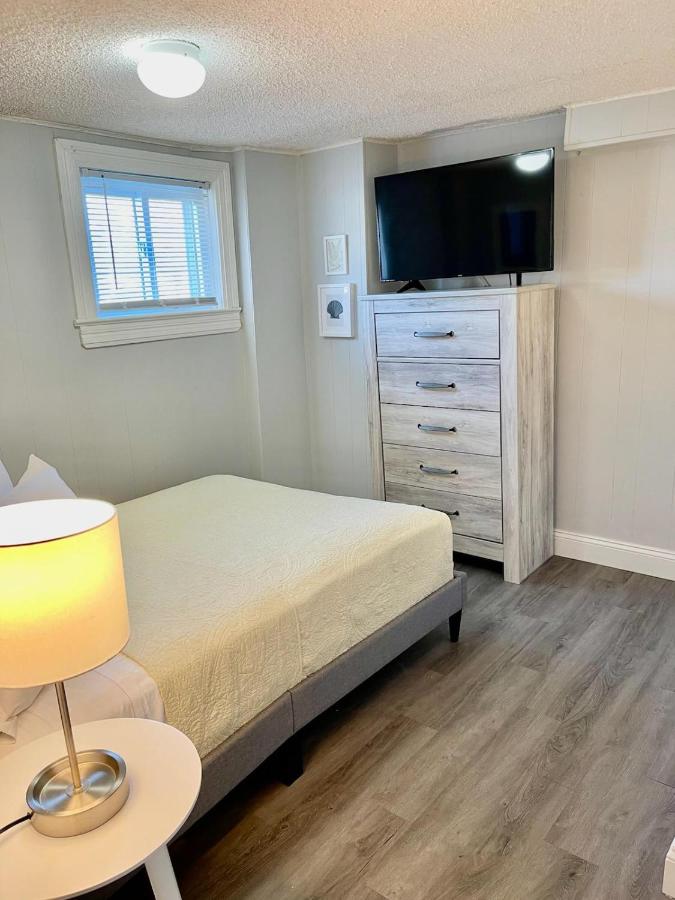One-Bedroom Apartment at Blue Water Inn