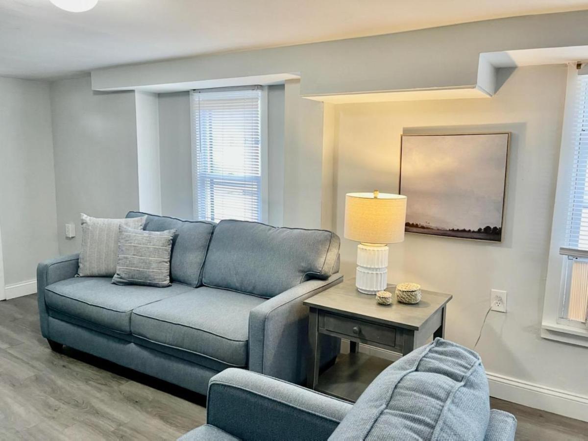 One-Bedroom Apartment at Blue Water Inn