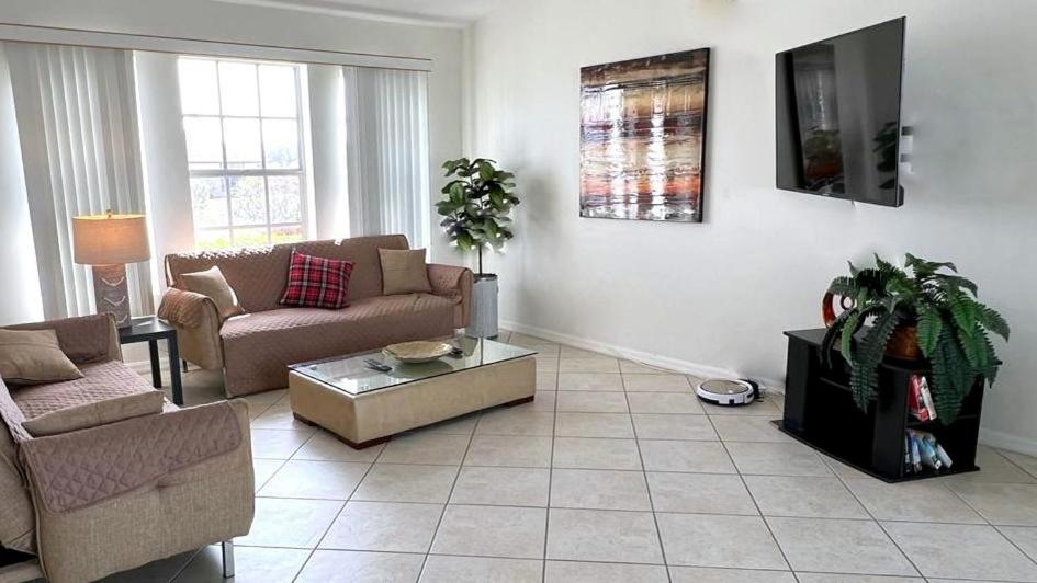 | !NEW! Villa Violina
