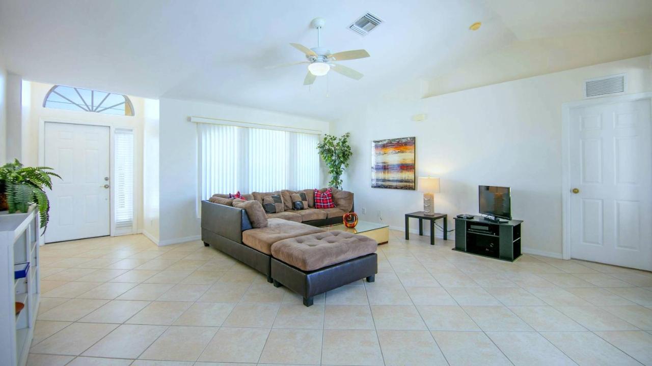 | !NEW! Villa Violina