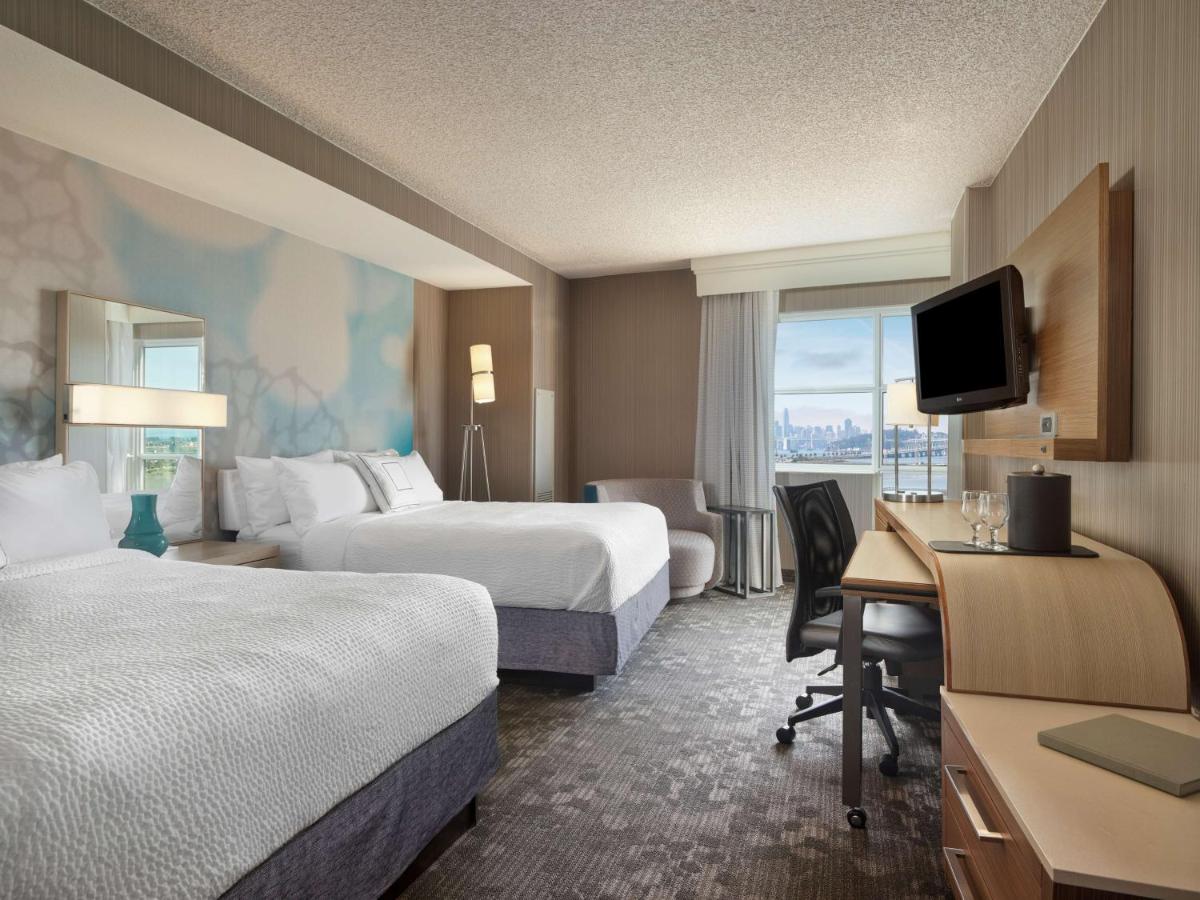 Hearing Accessible Bay View Two Queens at Sonesta Emeryville - San Francisco Bay Bridge