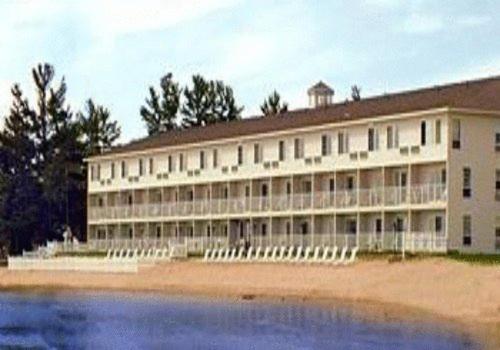 | Bridge Vista Beach Hotel and Convention Center