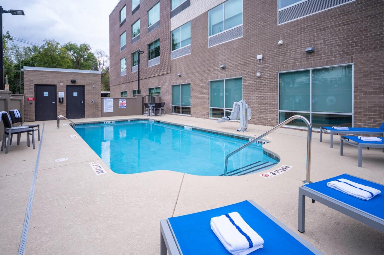 | Holiday Inn Express - Brevard, an IHG Hotel