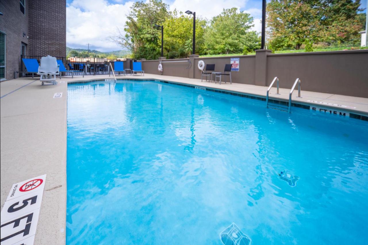 | Holiday Inn Express - Brevard, an IHG Hotel