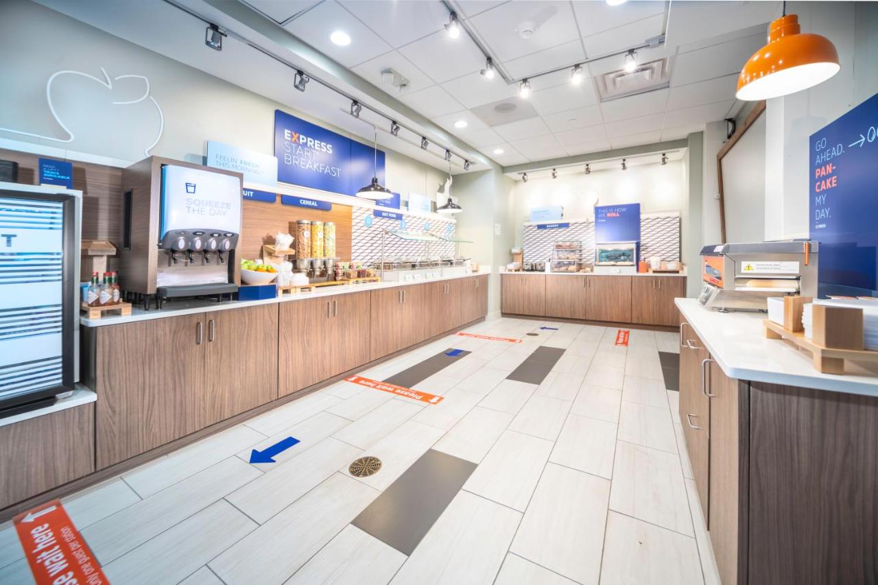 | Holiday Inn Express - Brevard, an IHG Hotel