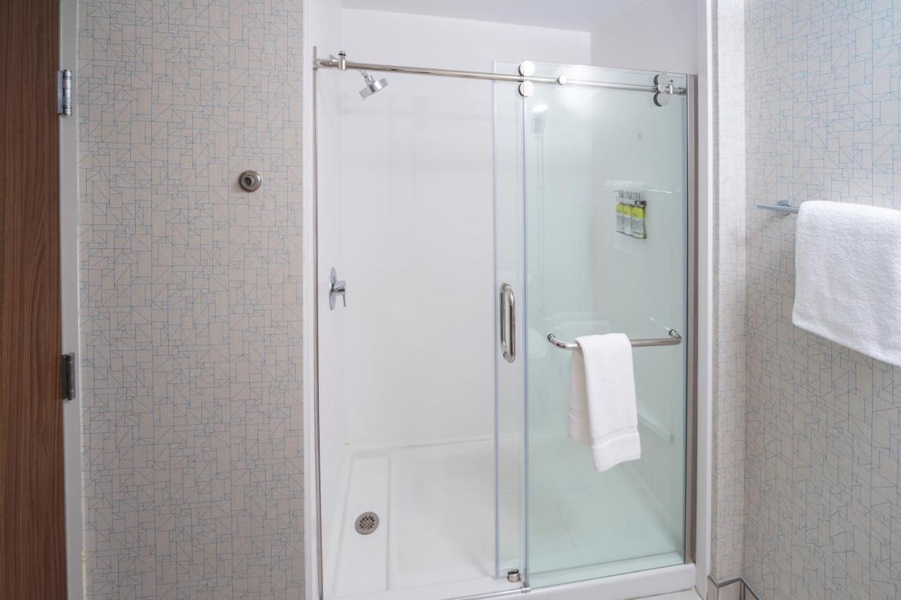| Holiday Inn Express - Brevard, an IHG Hotel