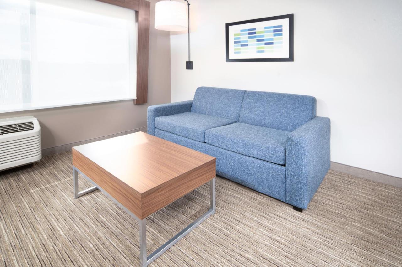 King Suite - Mobility Accessible/Non-Smoking at Holiday Inn Express & Suites Rock Hill by IHG