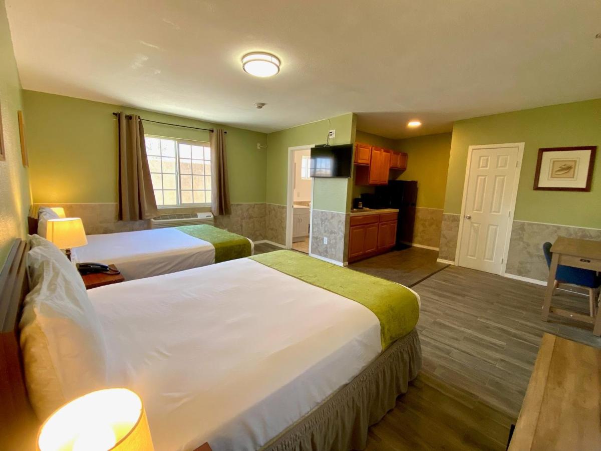 | Europa Inn & Suites