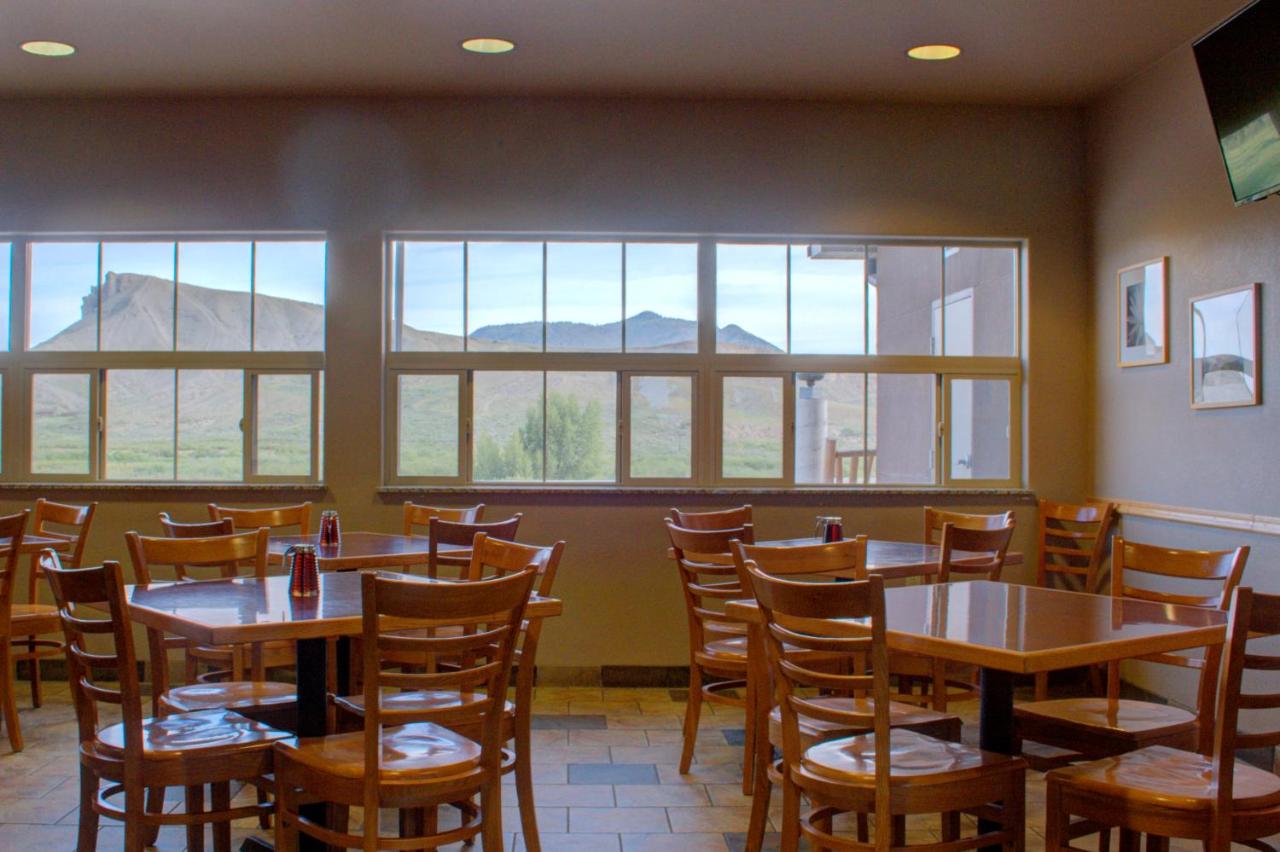 | Allington Inn & Suites Kremmling