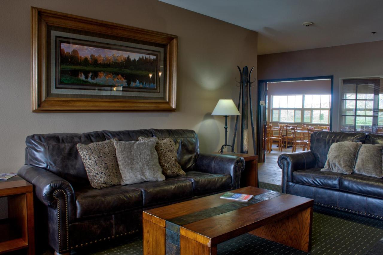 | Allington Inn & Suites Kremmling