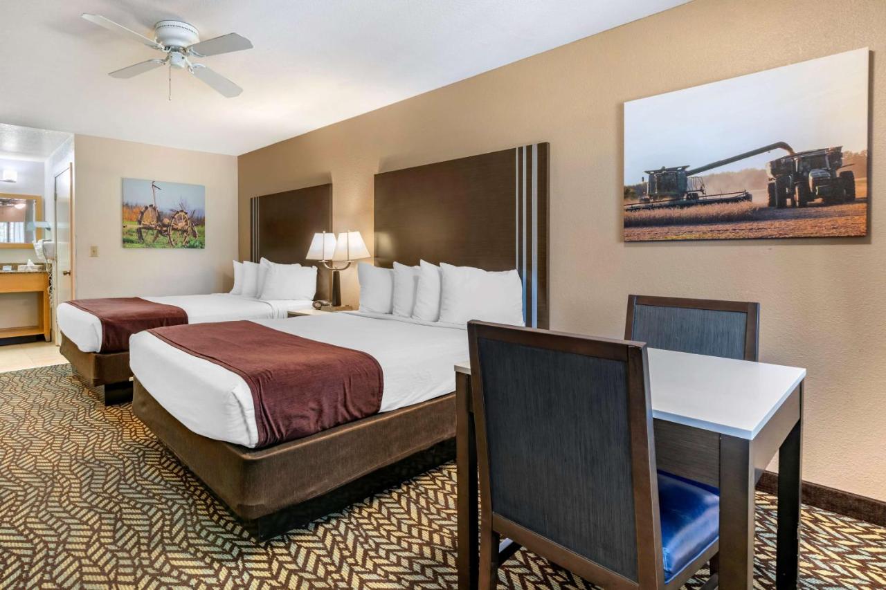 Business Queen Room with Two Queen Beds - Non-Smoking at Best Western Orchard Inn