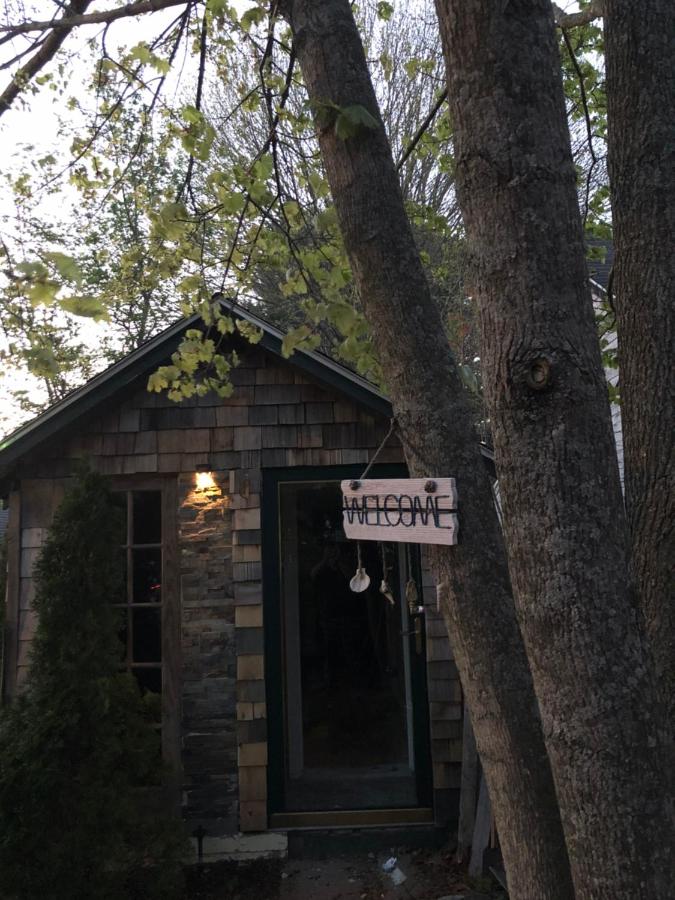  | Seafarer Inn and Cottages