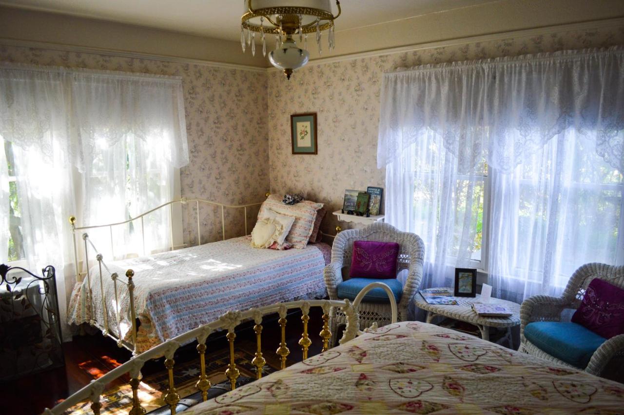 | GlenMorey Country House