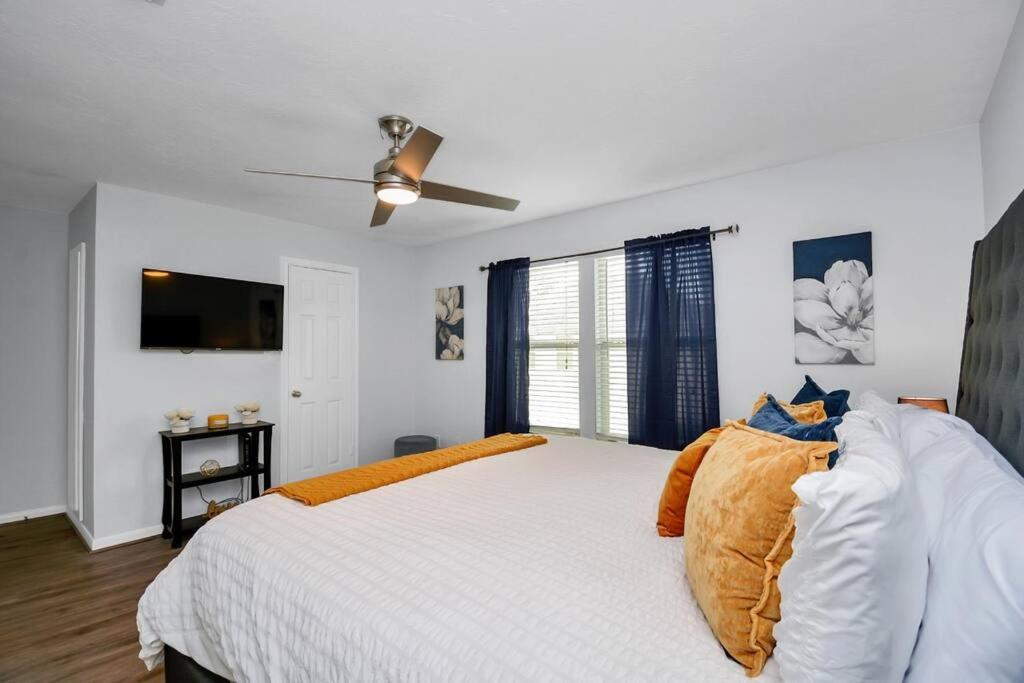 | The Midtown House