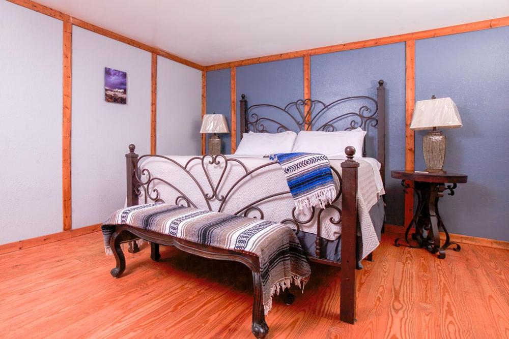 | Coyote Station Lodging