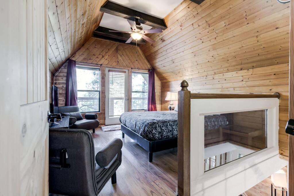 | Neck of the Woods! Canyon Views! Breathtaking!