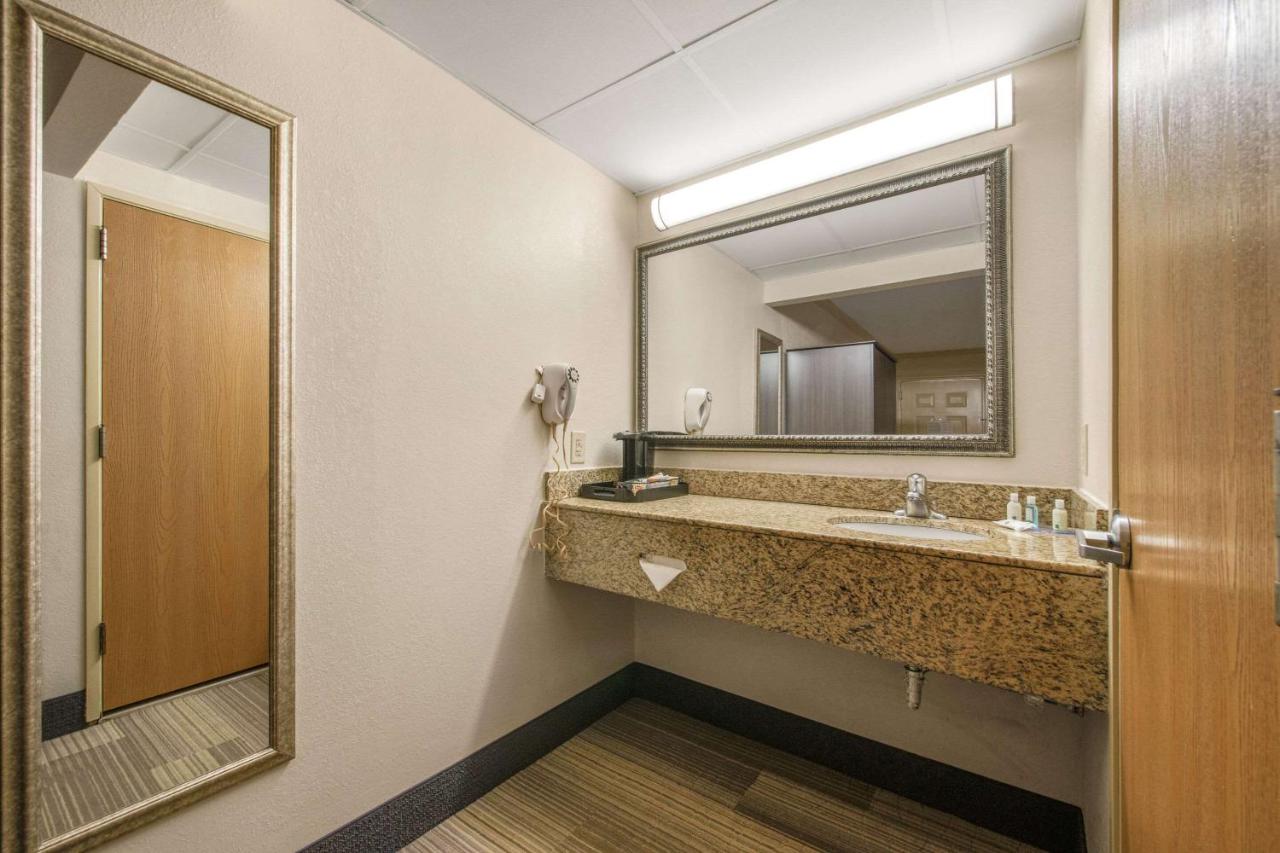 | Quality Inn & Suites Atlantic City Marina District