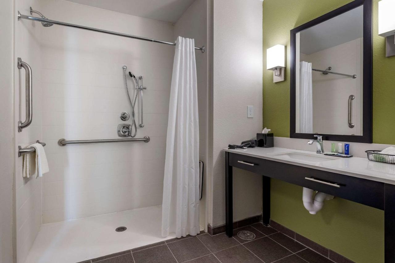 | Sleep Inn & Suites