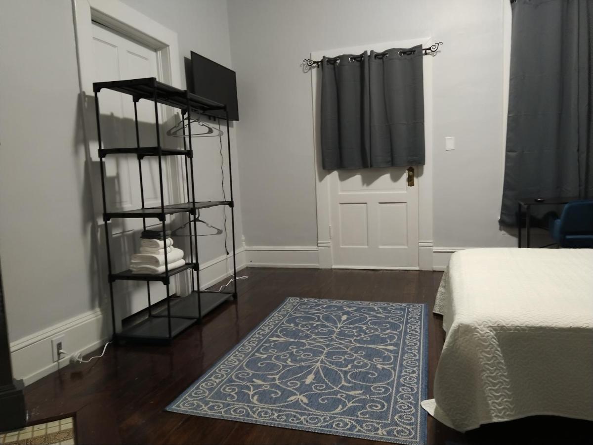 | Premium Suite private bathroom w full house amenities rm 5