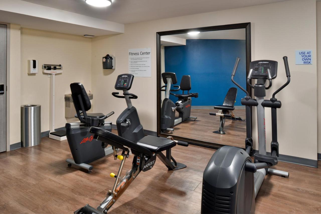| Holiday Inn Express Winston-Salem Medical Ctr Area