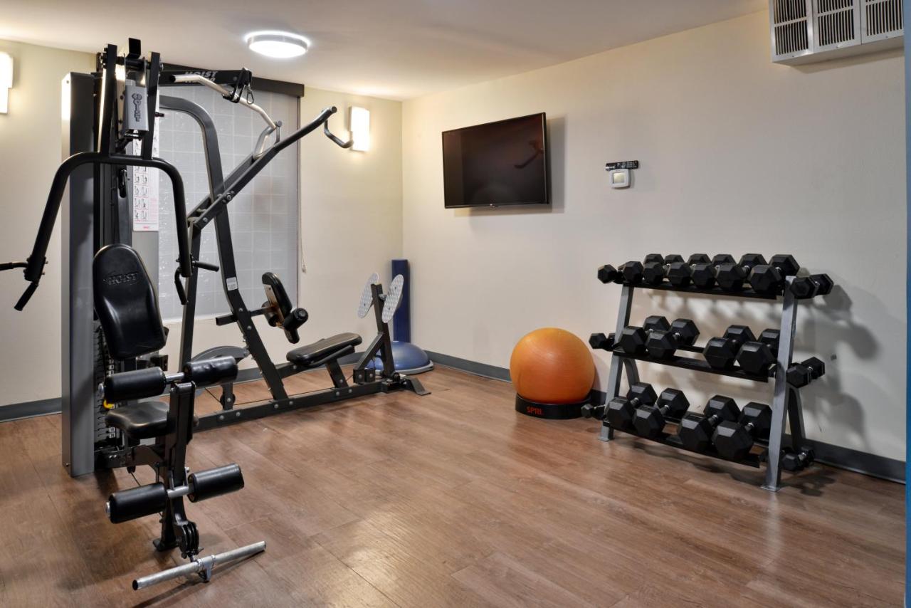 | Holiday Inn Express Winston-Salem Medical Ctr Area