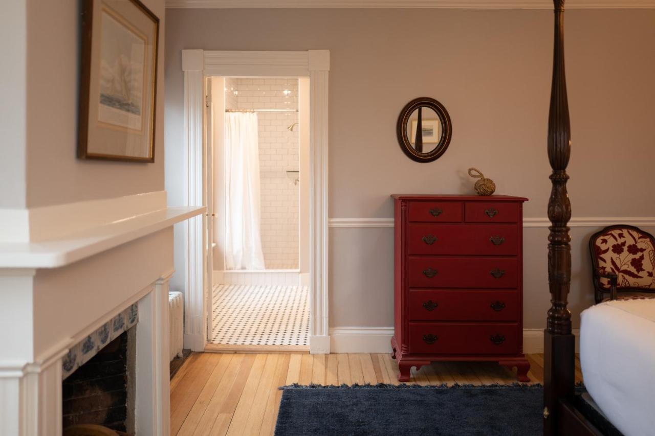 | OneSixtyFive, The Inn on Park Row