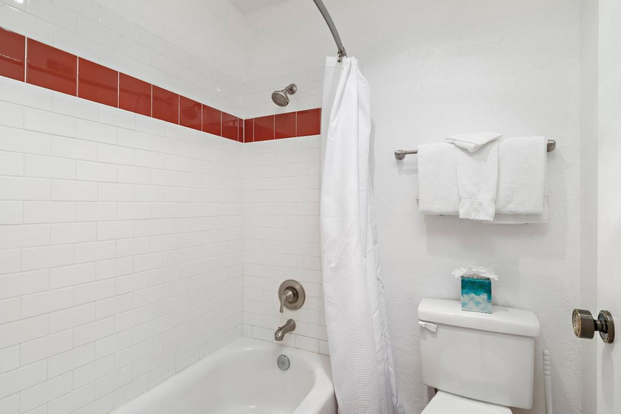 Standard Two-Bedroom Condominium at Fort Marcy Suites