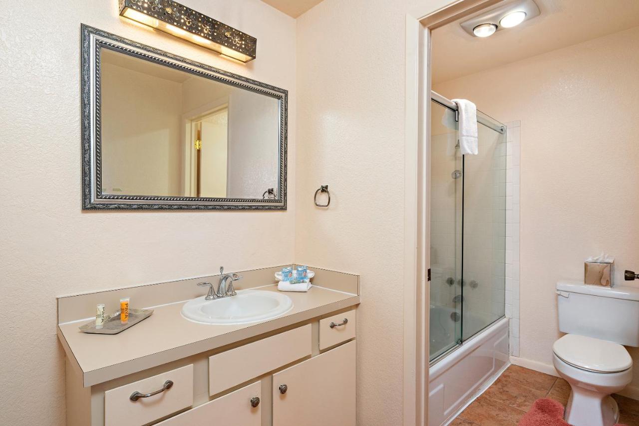 Standard Two-Bedroom Condominium at Fort Marcy Suites