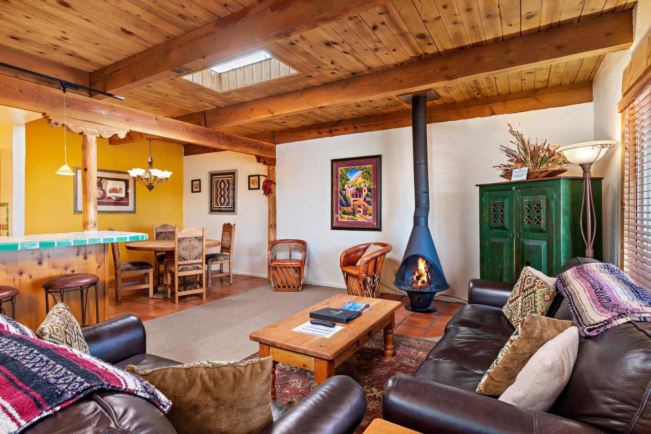 Standard Two-Bedroom Condominium at Fort Marcy Suites