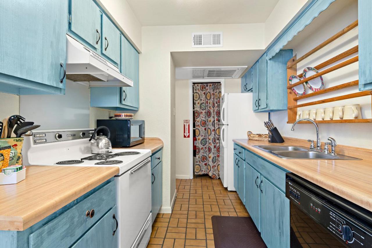 Standard Three-Bedroom Condominium at Fort Marcy Suites