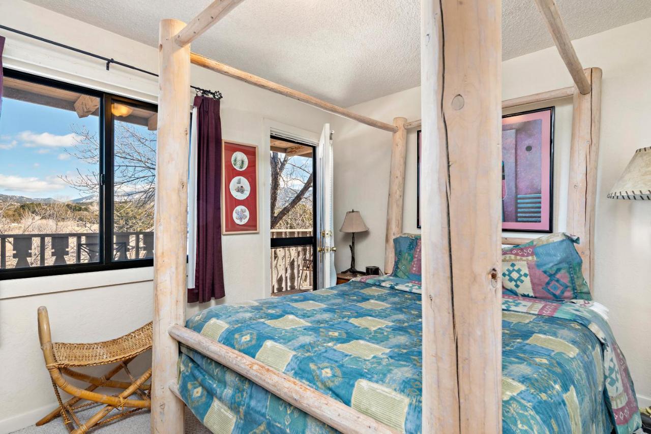 Standard Three-Bedroom Condominium at Fort Marcy Suites