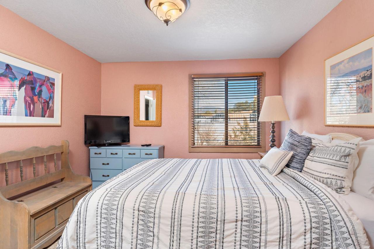 Standard Three-Bedroom Condominium at Fort Marcy Suites