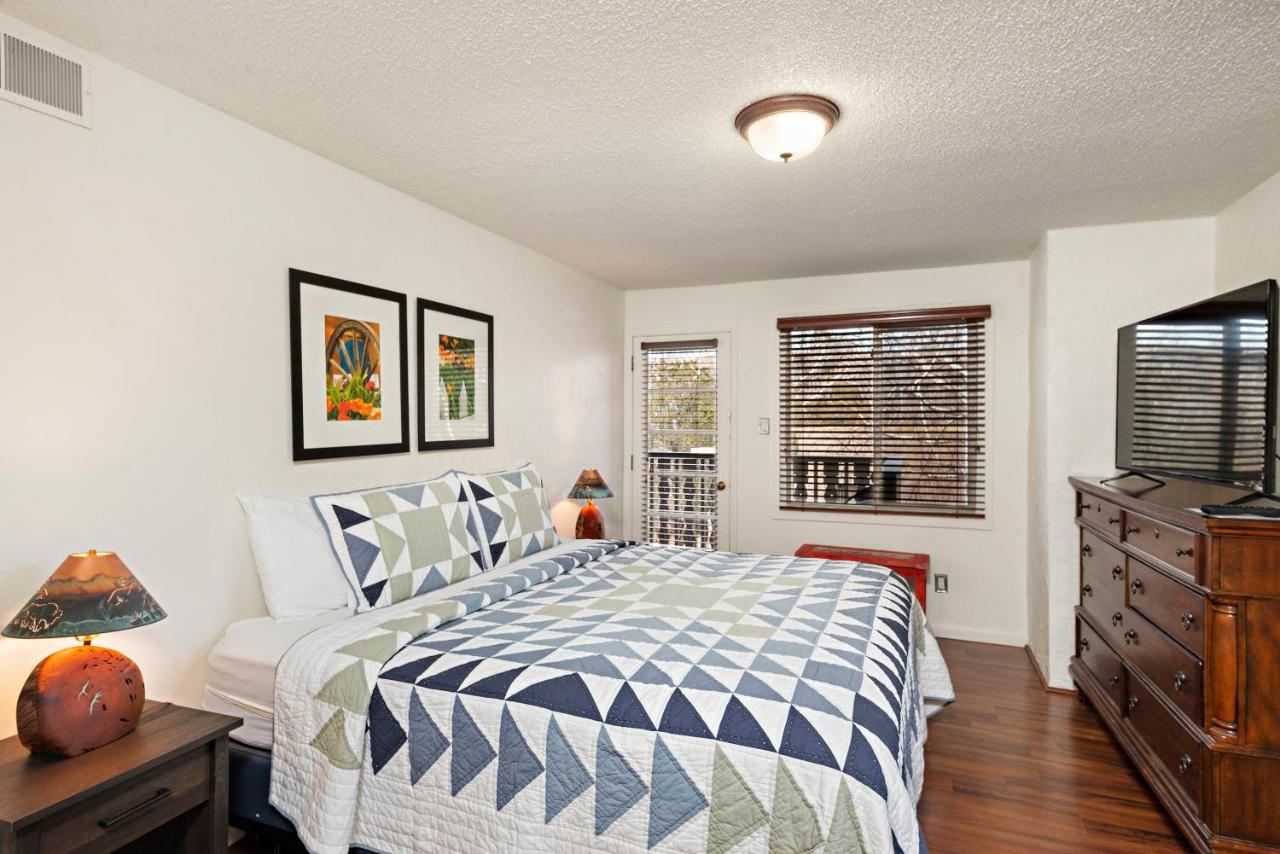| Fort Marcy Suites