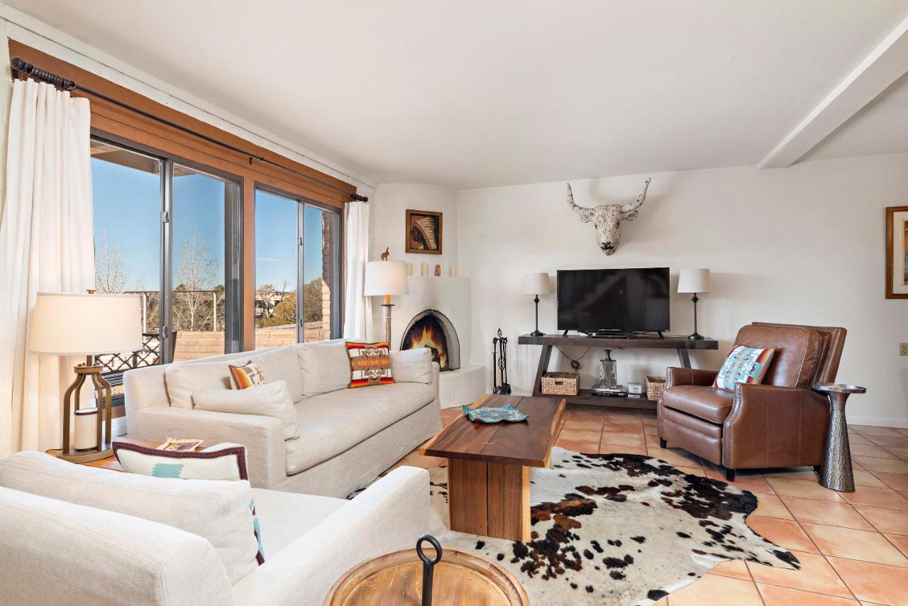 | Fort Marcy Suites