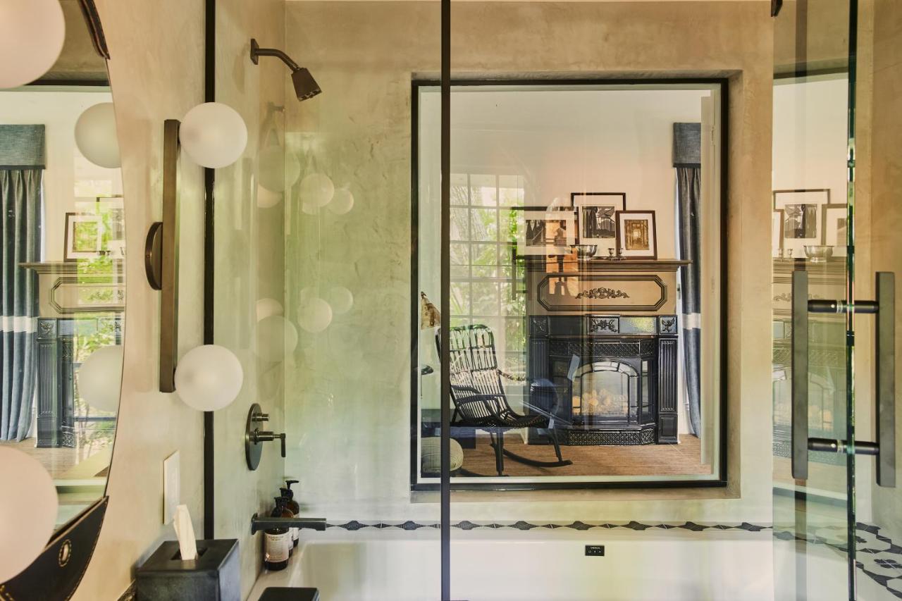 Deluxe King Suite at The Madrona