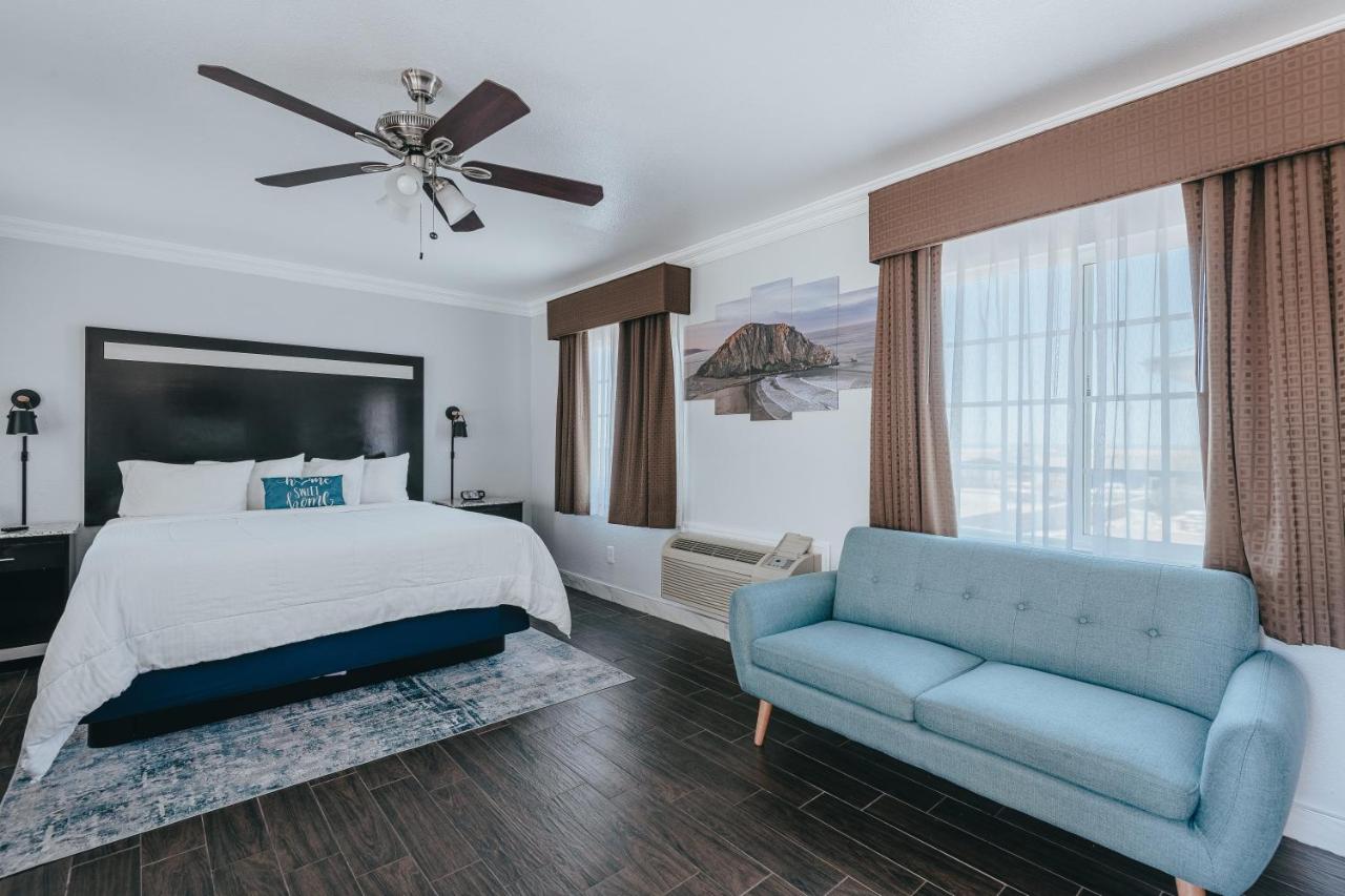 Deluxe Junior King Suite - Downstairs, Non-Smoking, No Pets at Sea Air Inn & Suites - Downtown - Restaurant Row