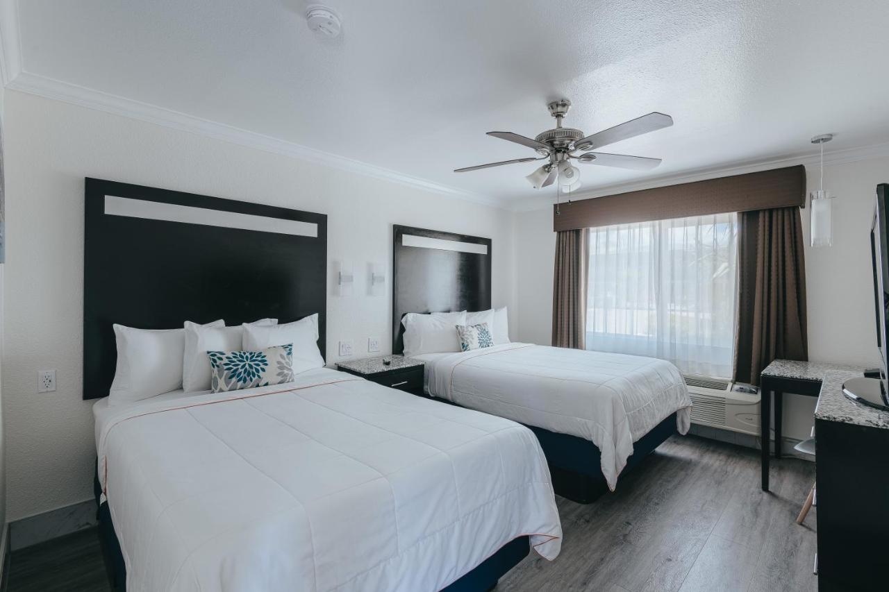 Deluxe Family Suite - Upstairs, Non-Smoking, No Pets at Sea Air Inn & Suites - Downtown - Restaurant Row