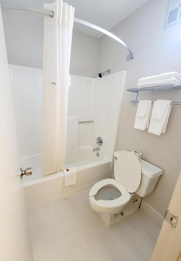 Double Room with Two Double Beds - Smoking at Super 8 by Wyndham Marion NC