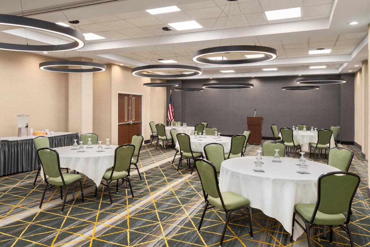 | Holiday Inn Florence, an IHG Hotel