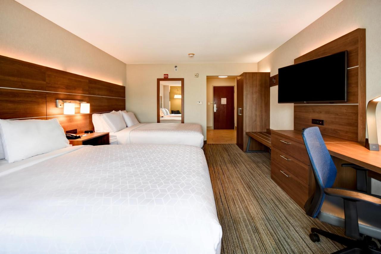 | Holiday Inn Express Newport North - Middletown, an IHG Hotel