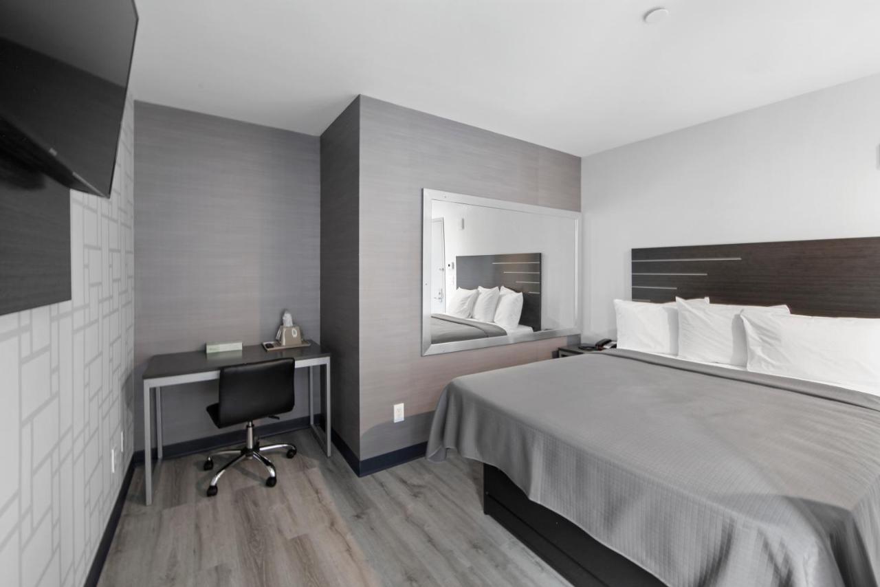 | Hotel 365 Bronx - Yankee Stadium