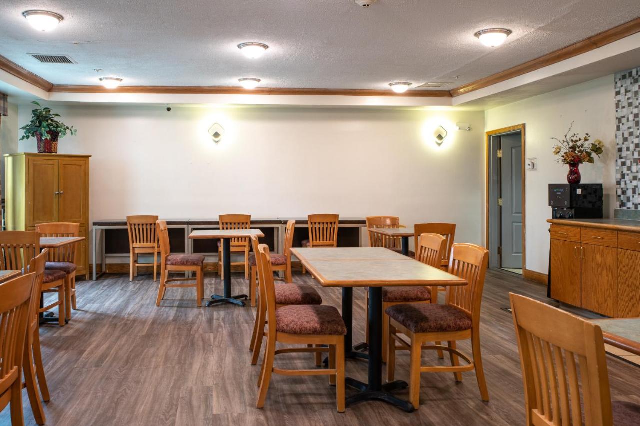 | FairBridge Inn & Suites Marion