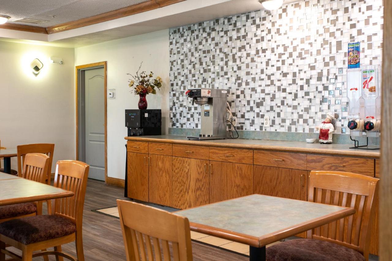 | FairBridge Inn & Suites Marion