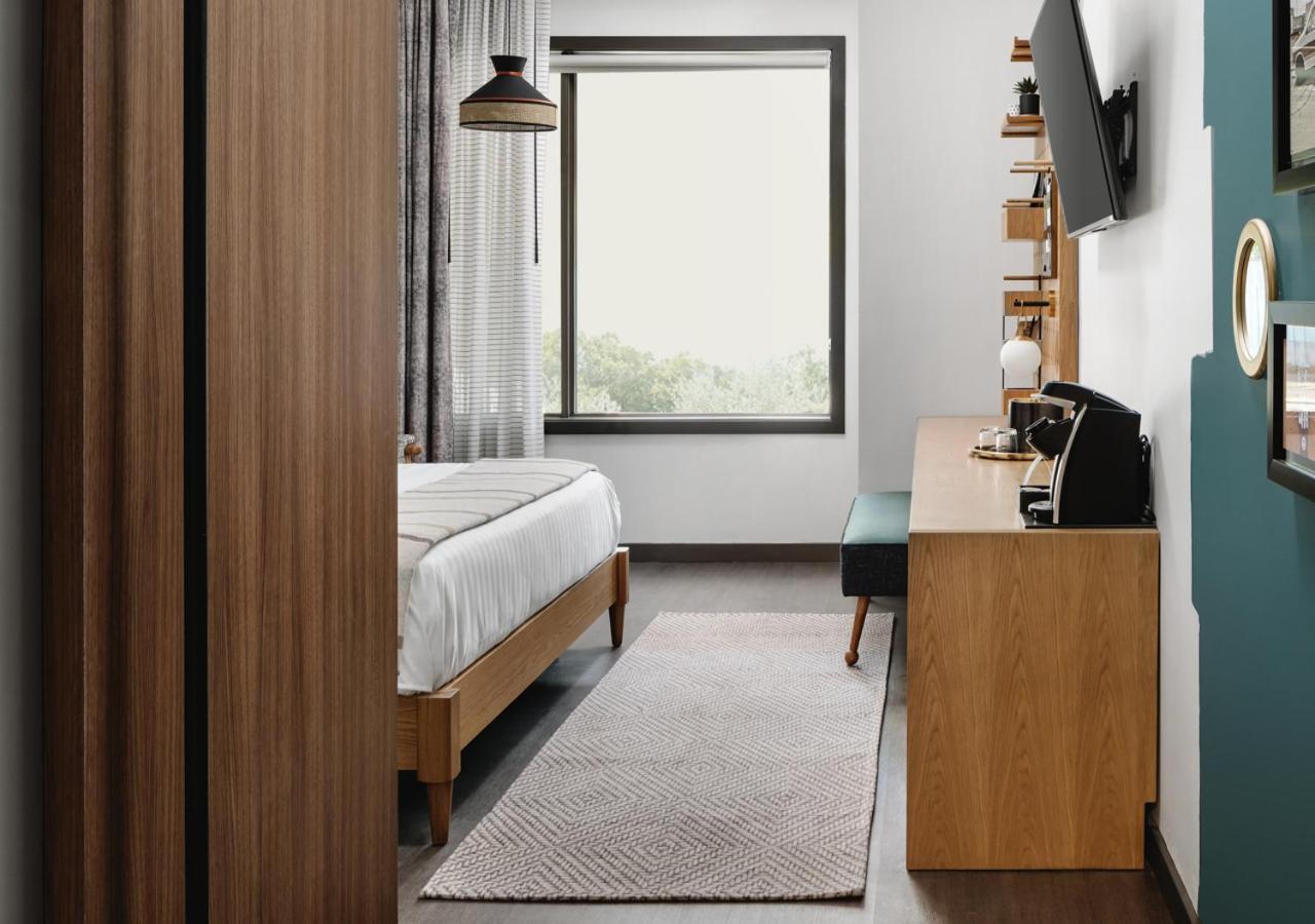 King at Origin Austin, A Wyndham Hotel