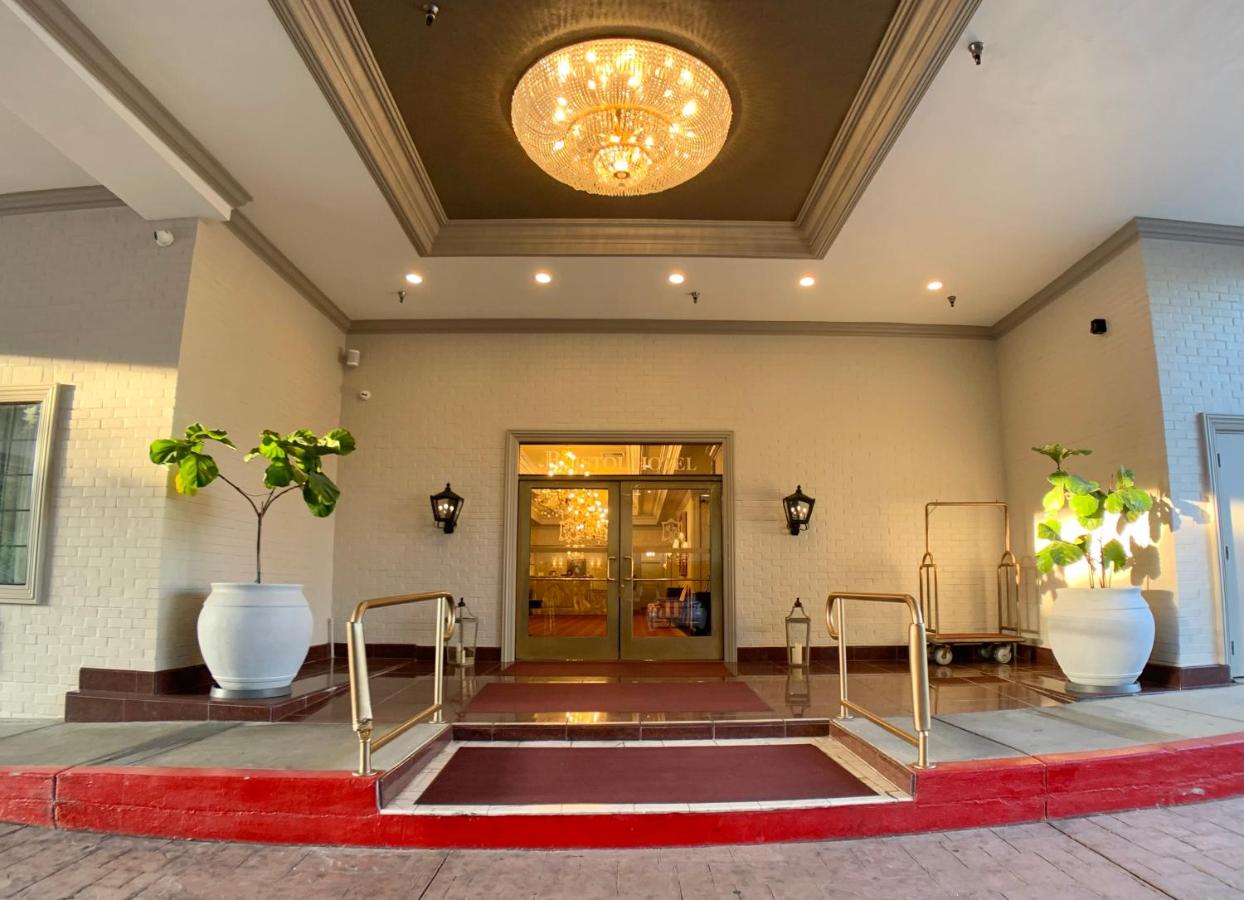 | The Bristol Hotel Campbell San Jose