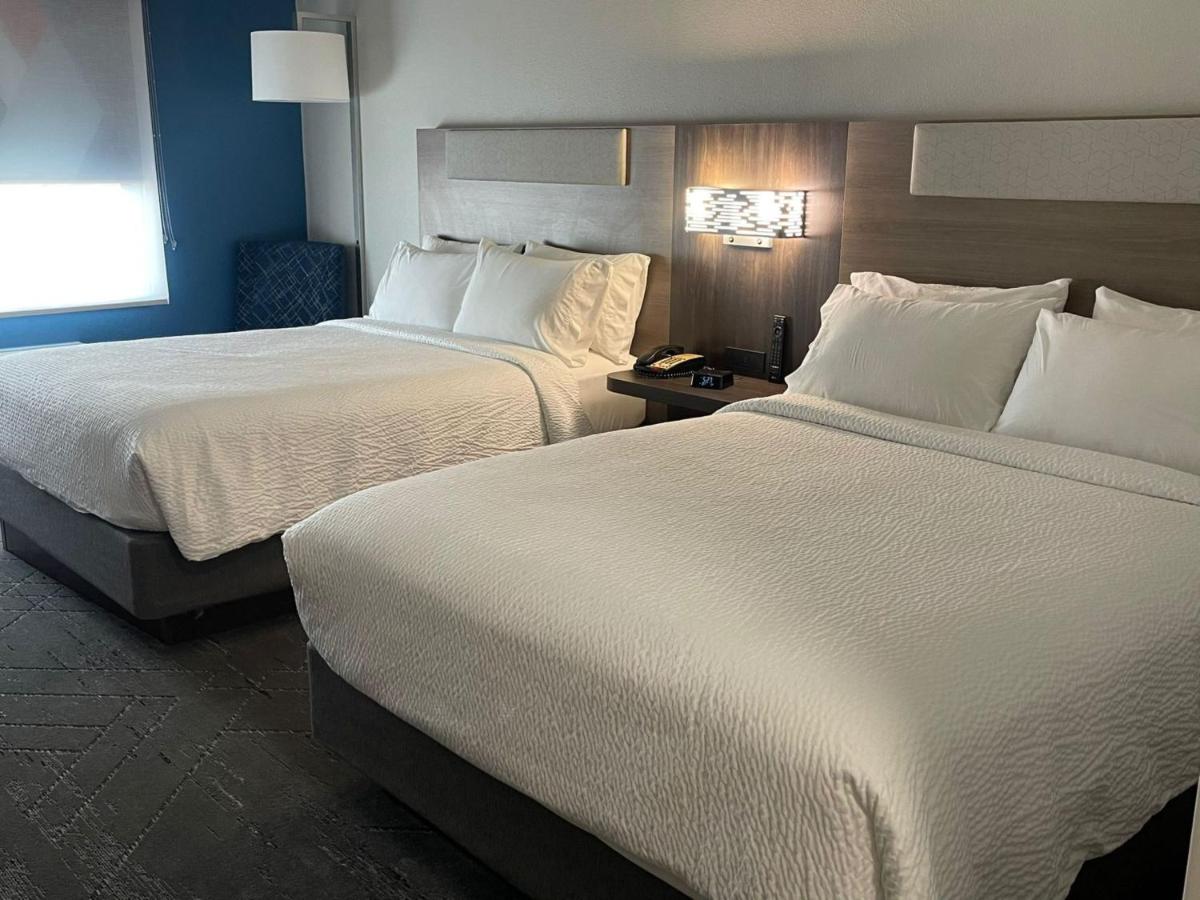 Queen Room with Two Queen Beds - Non-Smoking at Holiday Inn Express Hotel & Suites RIPLEY by IHG
